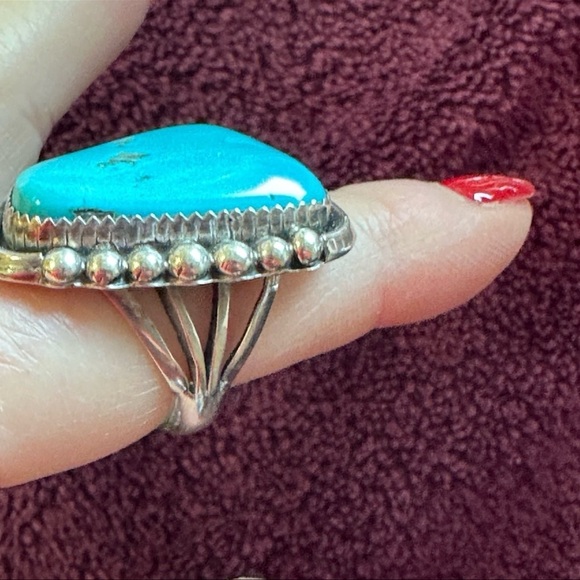 VINTAGE STERLING SILVER TURQUOISE RING - Picture 6 of 9